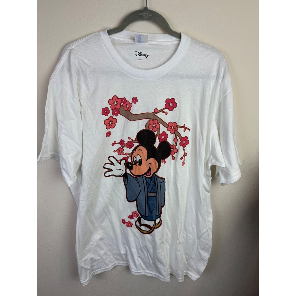Mickey Mouse Japanese Kimono Cherry Blossom White Graphic T-Shirt XL NWOT